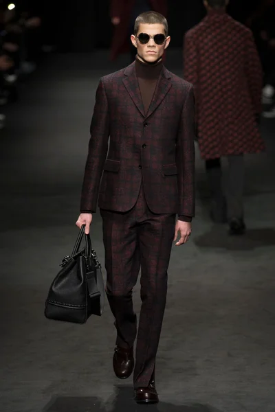 Look 2